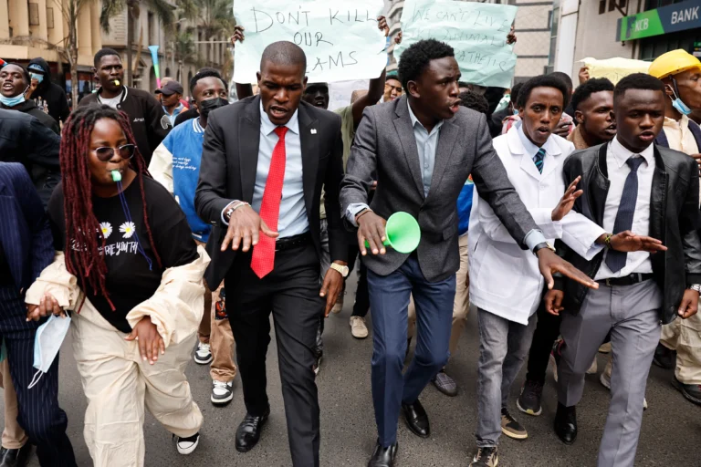 Kenya raises retirement age for University lecturers to 70