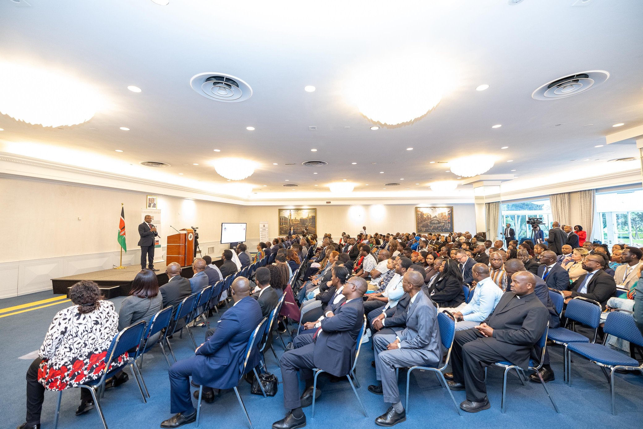 Ruto tells Kenyans in diaspora not to rely on social media for news