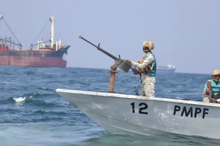 Somali pirates forced to abandon hijacked UAE Dhow over supply crisis